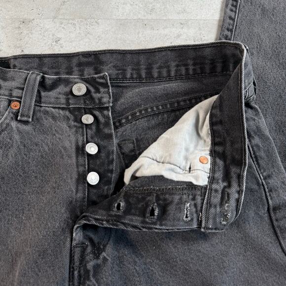 Levis 501 Jeans Mens 32x32 Black denim faded washed out jeans button fly - Picture 6 of 9